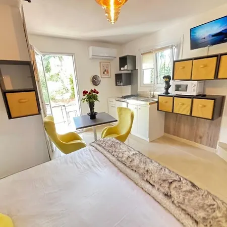 Nocleg ze śniadaniem Belle Epoque Saint-raphael