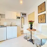 Bed and Breakfast Belle Epoque Saint-raphael 3*