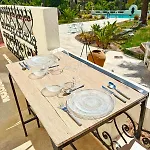 Belle Epoque Saint-raphael Bed and Breakfast 3*