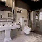 Belle Epoque Saint-raphael Bed and Breakfast