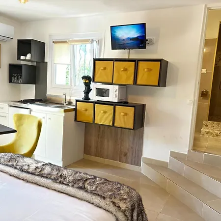 B&B Belle Epoque Saint-raphael *