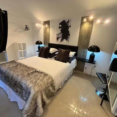 Belle Epoque Saint-raphael Bed and Breakfast