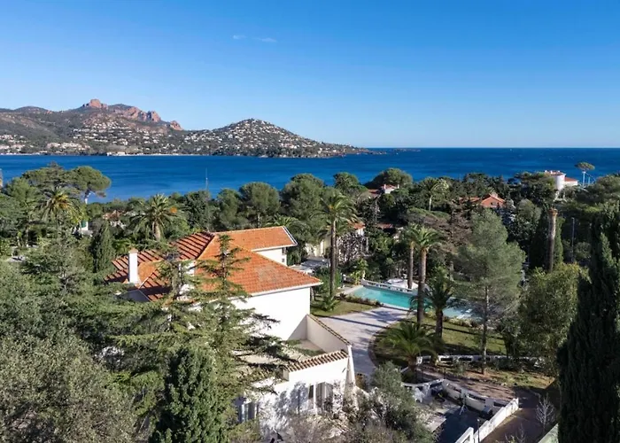 Frühstückspension Belle Epoque Saint-raphael